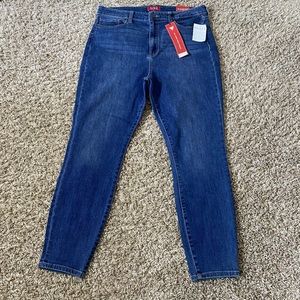 NWT guess Simmone super high rise skinny jeans dark wash size 33
